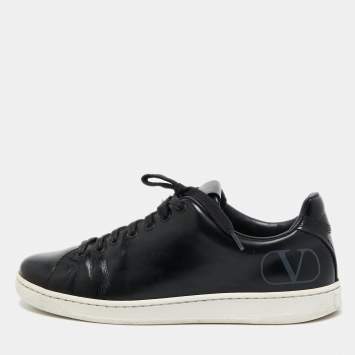 Pre Owned Valentino Black Leather VLogo Low Top Sneakers Size 42.5 
