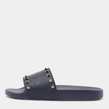Pre Owned Valentino Dark Blue Rubber Rockstud Pool Slide Flats Size 40
