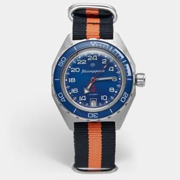 مملوكة مسبقًا Vostok Komandirskie 650547 Blue Dial Stainless Steel Fabric Men's Wristwatch 42mm