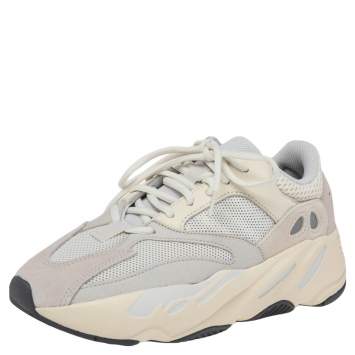 Pre Owned Yeezy x Adidas White Leather, Suede And Mesh Boost 700 Analog Sneakers Size 40
