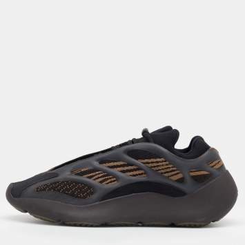 Pre Owned Yeezy x Adidas Black Fabric And Rubber Yeezy 700 V3 Clabro Sneakers Size 44 2/3