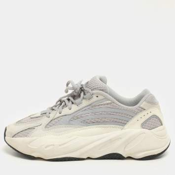 Pre Owned Yeezy x adidas Grey/White Cotton Knit And Nubuck Boost 700 V2 Static Sneakers Size 42 2/3