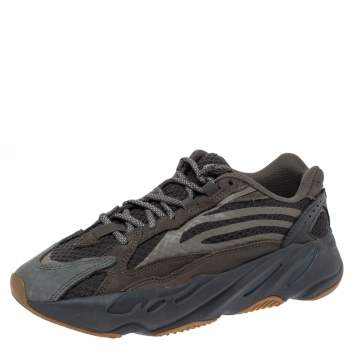 Pre Owned Yeezy x Adidas Grey Nubuck and Leather Boost 700 V2 Geode Sneakers Size 41