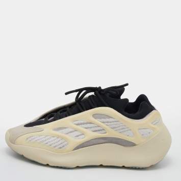 Pre Owned Yeezy x Adidas Cream/Black Mesh And Rubber Yeezy 700 V3 Mono Safflower Sneakers Size 40