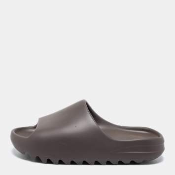 Pre Owned Yeezy x Adidas Brown Rubber Onyx Slides Size 43