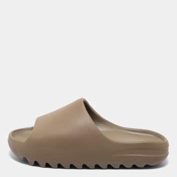 Pre Owned Yeezy x Adidas Brown Rubber Earth Brown Slides Size 43