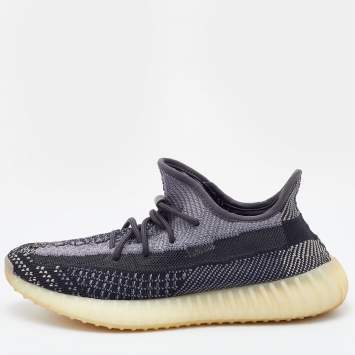 Pre Owned Yeezy x Adidas Black Knit Fabric Boost 350 V2 Carbon Sneakers Size 42