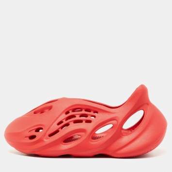 Pre Owned Yeezy x Adidas Red Foam RNNR Sand Sneakers Size FR 39