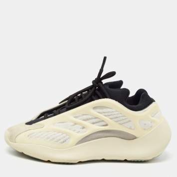 مملوكة مسبقًا Yeezy x Adidas Cream/Grey Fabric And Rubber 700 V3 Azael Low Top Sneakers Size 38 2/3