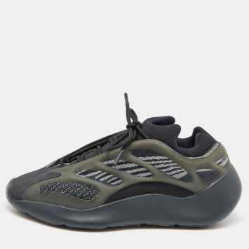 Pre Owned Adidas x Yeezy Black/Grey Knit Fabric Boost 700 V3 Alvah Sneakers Size 43.5