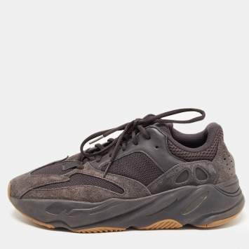 Pre Owned Yeezy x Adidas Dark Grey Suede And Mesh Boost 700 V2 Mauve Low Top Sneakers Size 44.5