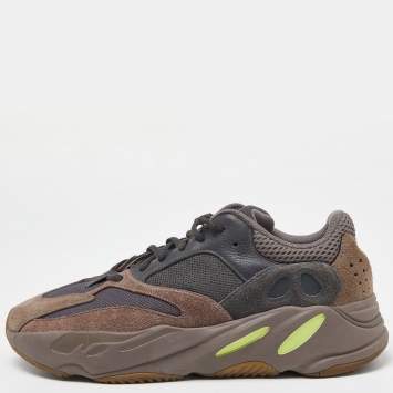 Pre Owned Yeezy x Adidas Dark Grey Suede and Mesh Boost 700 V2 Mauve Sneakers Size 44 2/3