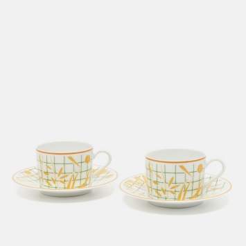 Pre Owned Hermès A Walk in the Garden Tea Cup and Saucer Set