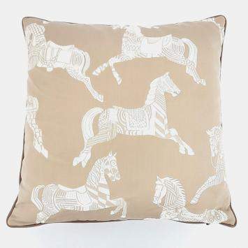 مملوكة مسبقًا Hermes Beige Cotton, Leather Cushion