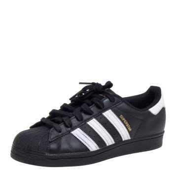Pre Owned Adidas Black/White Leather And Rubber Superstar Low Top Sneakers Size 39 1/3