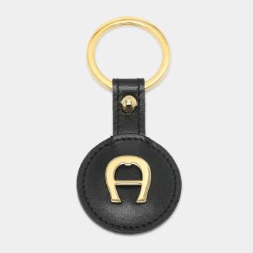 Pre Owned Aigner Key Ring Black Leather and Gold Tone Metal