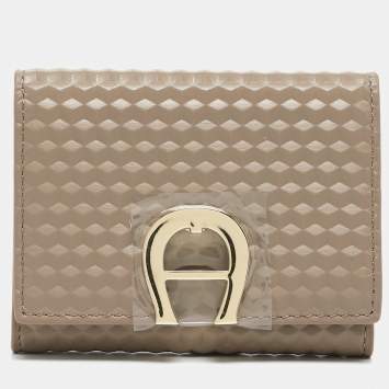 Pre Owned Aigner Beige Leather Pria Trifold Wallet