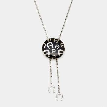 Pre Owned Aigner Silver Tone Round Logo & Horseshoe Charm Chain Necklace 