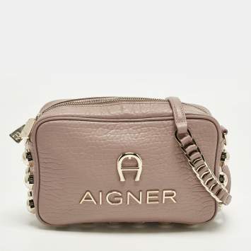 مملوكة مسبقًا Aigner BombeA Old Rose Leather Camera Bag