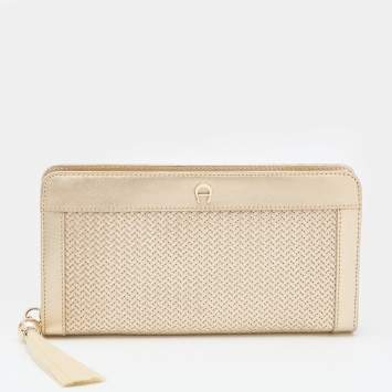 Pre Owned Aigner Metallic Gold Leather Cavallina Tassel Zip Around Wallet