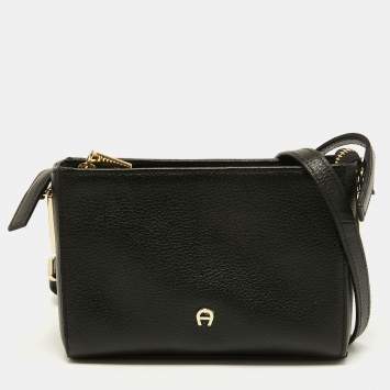 Pre Owned Aigner Black Leather Zip Crossbody Bag