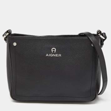 Pre Owned Aigner Black Leather Zip Crossbody Bag