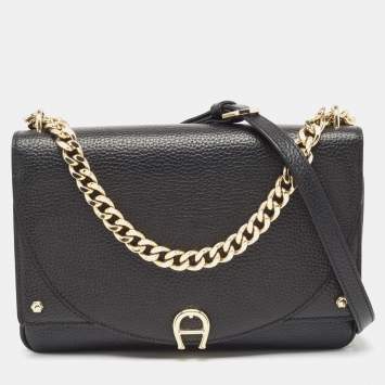 Pre Owned Aigner Black Leather Diadora Shoulder Bag