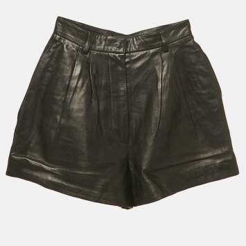 مملوكة مسبقًا Alaia Black Leather Pleated Shorts M