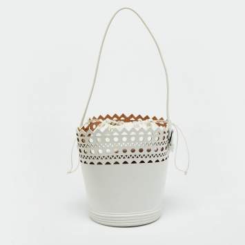مملوكة مسبقًا Alaia White Leather 1992 Edition Vienne Bucket Bag