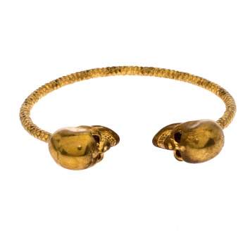 Pre Owned Alexander McQueen Crystal Twin Skull Textured Gold Tone Open Cuff Bracelet 
