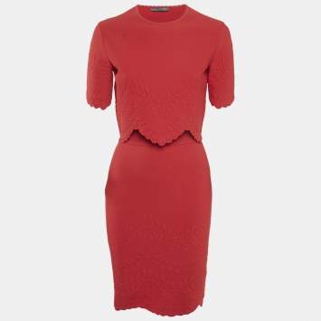 Pre Owned Alexander McQueen Red Textured Stretch Knit Scallop Hem Top and Skirt Set M/XS