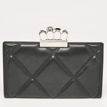 Pre Owned Alexander McQueen Black Quilted Leather Knuckle Flap Clutch