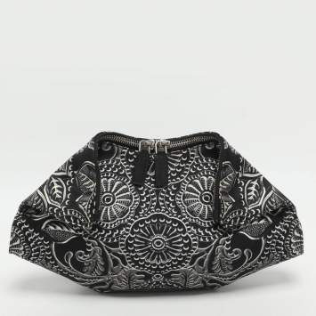 مملوكة مسبقًا حقيبة كلتش ألكسندر ماكوين دي مانتا ساتان مطبوعة أبيض/أسود