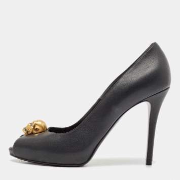 Alexander McQueen Black Leather Crystal Embellished Skull Peep-Toe Pumps Size 38.5