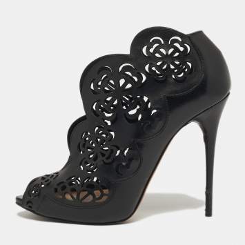 Pre Owned Alexander McQueen Size 38 Black Floral Laser Cut Leather Peep Toe Booties
