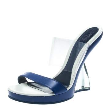 مملوكة مسبقًا Alexander McQueen Blue Leather and PVC Bold Plexi Heel Open Toe Wedge Sandals Size 40