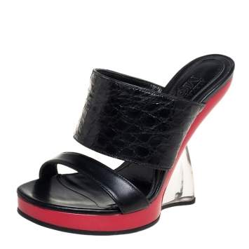 مملوكة مسبقًا Alexander McQueen Black Leather And Croc Embossed Leather Bold Wedge Slide Sandals Size 35