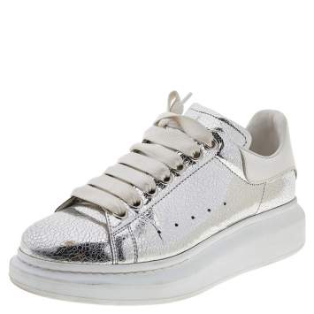 مملوكة مسبقًا Alexander McQueen Metallic Silver Leather Larry Platform Lace Up Sneakers Size 38.5