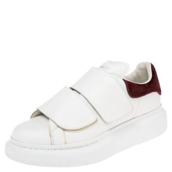 مملوكة مسبقًا Alexander McQueen White Leather and Burgundy Velvet Oversized Velcro Strap Sneakers Size 37.5