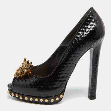 Pre Owned Alexander McQueen Black Patent Leather Skull Embellished Peep Toe Pumps Size 38