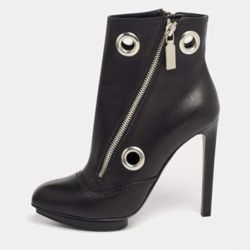 Pre Owned Alexander McQueen Black Leather Eyelet Detail Ankle Booties Size 37