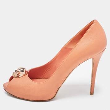 Pre Owned Alexander McQueen Light Orange Leather Embellished Skull Peep Toe Pumps Size 40
