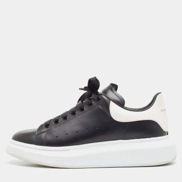 Pre Owned Alexander McQueen Black/White Leather Larry Sneakers Size 42.5