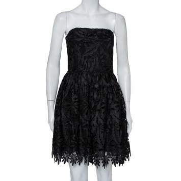 مملوكة مسبقًا Alice + Olivia Black Lace Strapless Daisy Mini Dress L