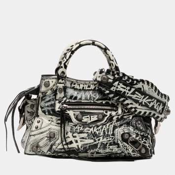 Pre Owned Balenciaga White Lambskin Motocross Graffiti Neo Cagole XS