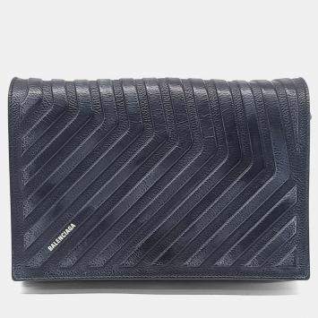 Pre Owned حقيبة كتف قلاب سيارة جلد أسود بالنسياغا