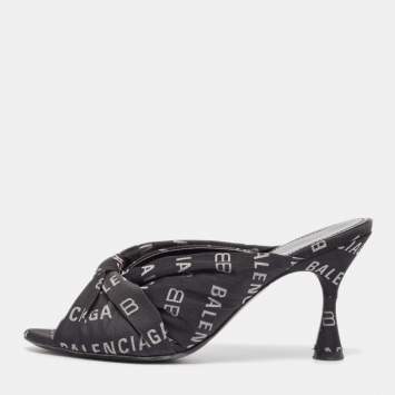 Pre Owned Balenciaga Black Canvas Slide Sandals Size 37