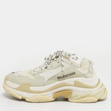 مملوكة مسبقًا Balenciaga Triple S Size 38 Beige Fabric and Nubuck Leather Lace Up Sneakers