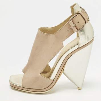 Pre Owned Balenciaga Size 37 Beige Leather and Nubuck Leather Open Toe Ankle Strap Sandals
