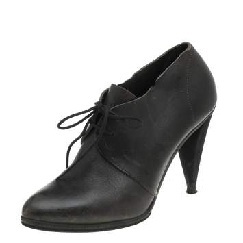 Pre Owned Balenciaga Black Leather Pointed Toe Lace Up  Ankle Boots Size 39